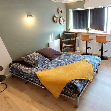 Vannes: Charmant Studio Sur Le Port Exterior photo